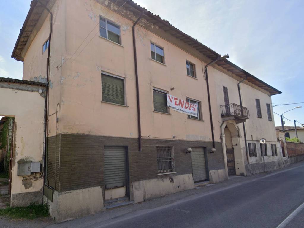intera palazzina in vendita a Zinasco