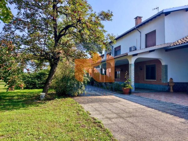 casa indipendente in vendita a Zinasco in zona Sairano