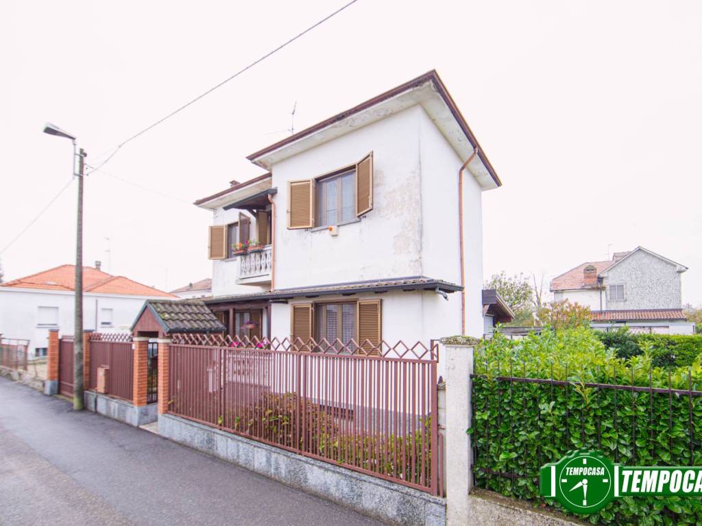 casa indipendente in vendita a Zinasco