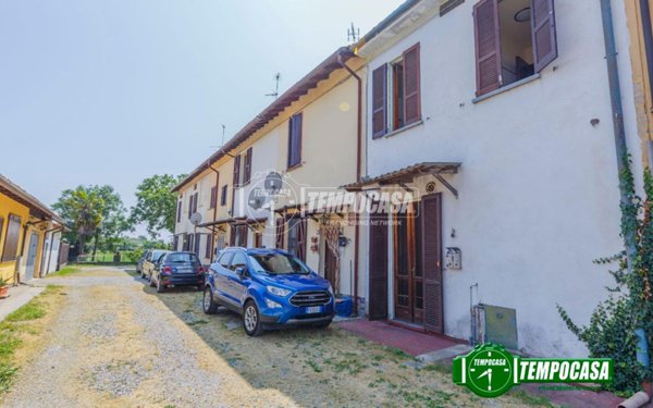 casa indipendente in vendita a Zinasco