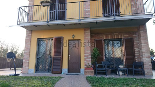 casa indipendente in vendita a Zinasco