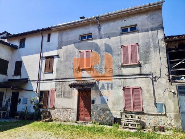 casa indipendente in vendita a Zinasco in zona Sairano
