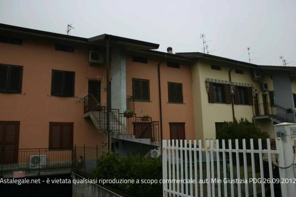 casa indipendente in vendita a Zinasco