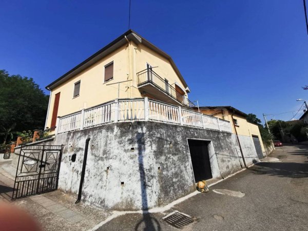 casa indipendente in vendita a Zinasco in zona Sairano