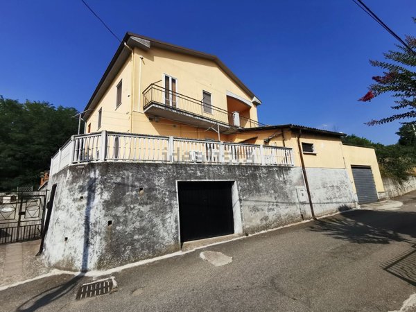casa indipendente in vendita a Zinasco in zona Sairano