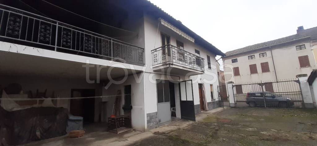 casa indipendente in vendita a Cornale e Bastida in zona Cornale