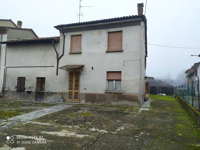 casa indipendente in vendita a Cornale e Bastida in zona Cornale
