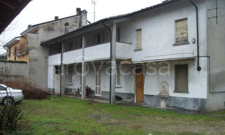 casa indipendente in vendita a Cornale e Bastida