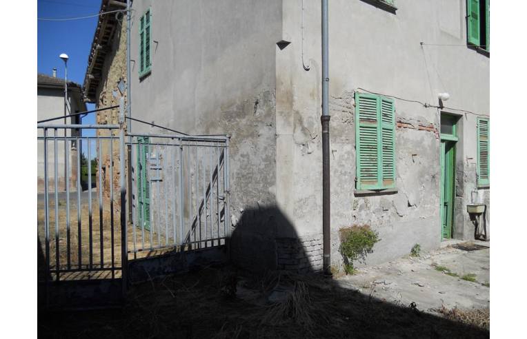 casa indipendente in vendita a Cornale e Bastida in zona Cornale