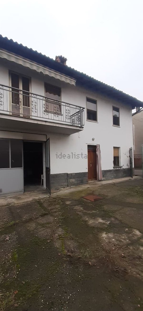 casa indipendente in vendita a Cornale e Bastida in zona Cornale