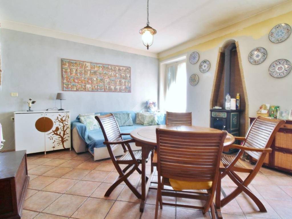 casa semindipendente in vendita a Cornale e Bastida