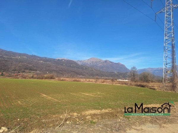 terreno edificabile in vendita a Loranzè