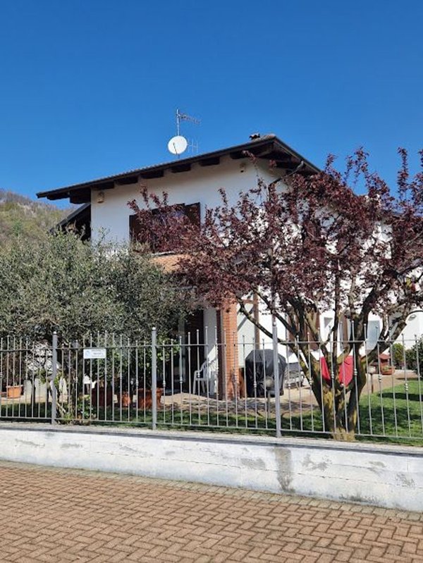 casa indipendente in vendita a Loranzè