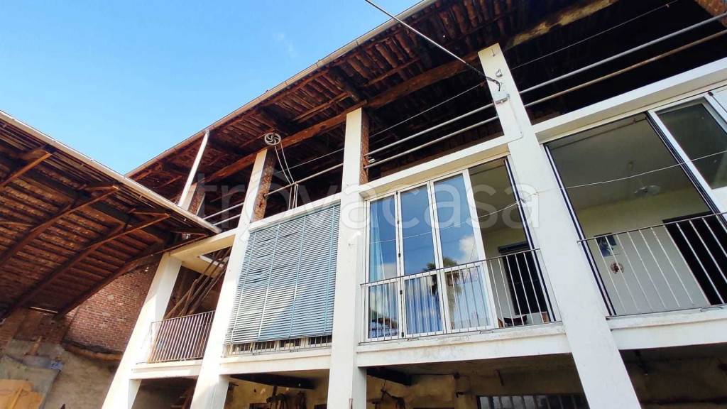 casa indipendente in vendita a Loranzè