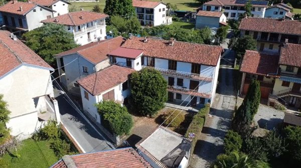 casa indipendente in vendita a Loranzè