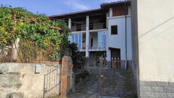casa semindipendente in vendita a Loranzè