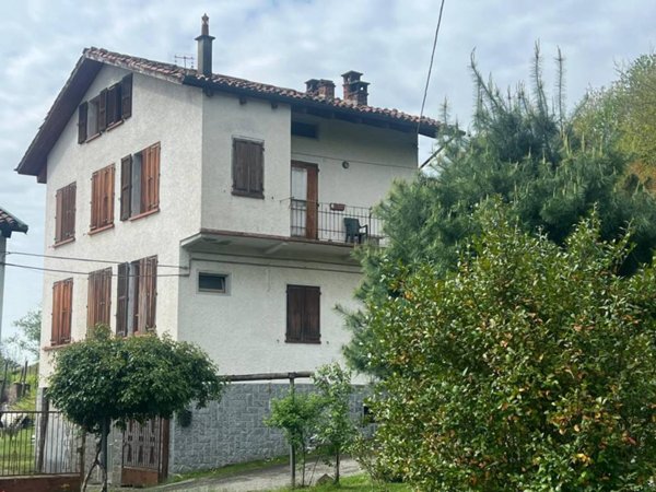 casa indipendente in vendita a Loranzè