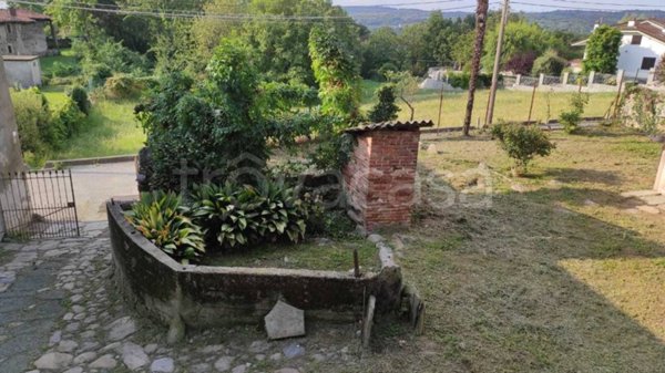 casa indipendente in vendita a Loranzè