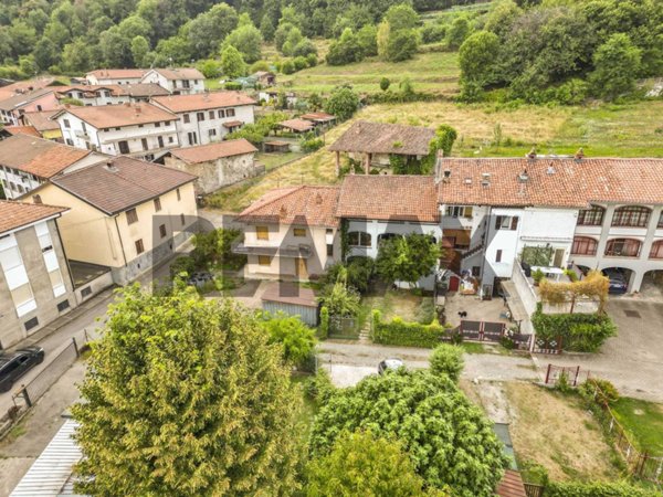 casa indipendente in vendita a Loranzè