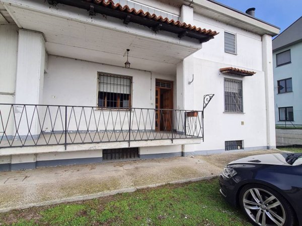 appartamento in vendita a Corteolona e Genzone
