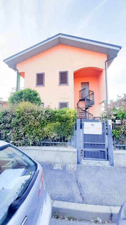 appartamento in vendita a Corteolona e Genzone in zona Corteolona
