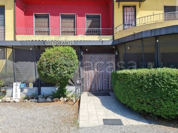 casa indipendente in vendita a Corteolona e Genzone