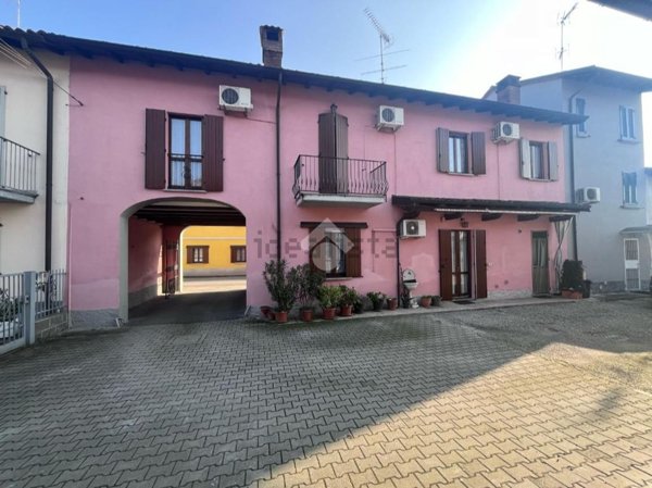 appartamento in vendita a Corteolona e Genzone in zona Corteolona