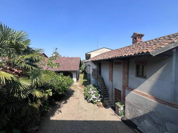 casa indipendente in vendita a Corteolona e Genzone