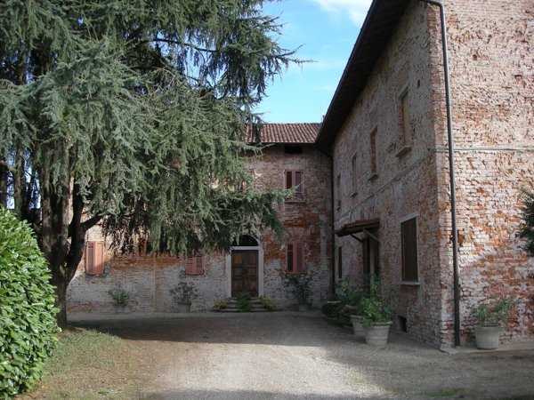 casa indipendente in vendita a Corteolona e Genzone in zona Genzone
