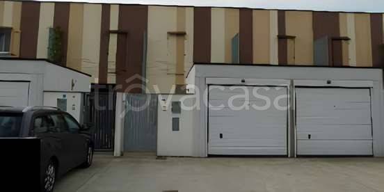 appartamento in vendita a Corteolona e Genzone