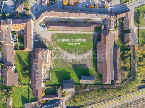 casa indipendente in vendita a Corteolona e Genzone