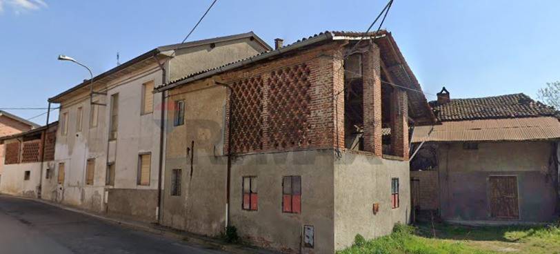 casa indipendente in vendita a Corteolona e Genzone in zona Corteolona
