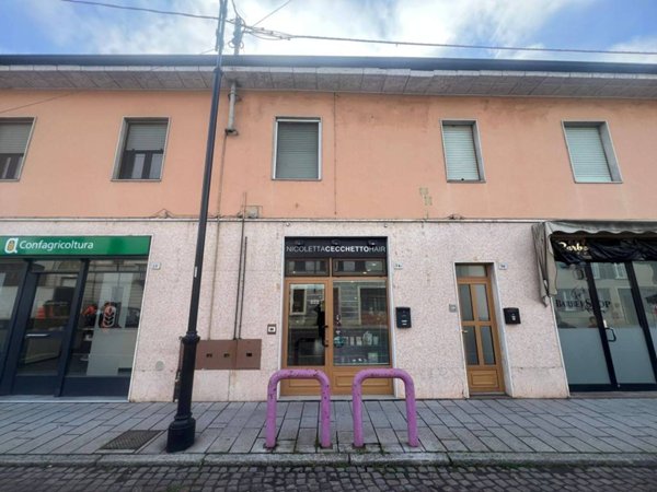 negozio in vendita a Corteolona e Genzone in zona Corteolona