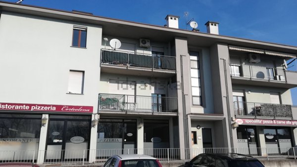 appartamento in vendita a Corteolona e Genzone in zona Corteolona