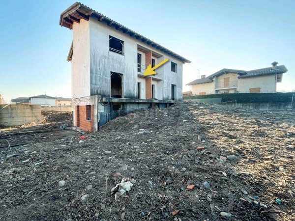 casa indipendente in vendita a Corteolona e Genzone in zona Corteolona