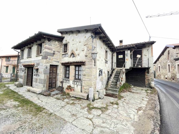 casa indipendente in vendita a Colli Verdi in zona Valverde