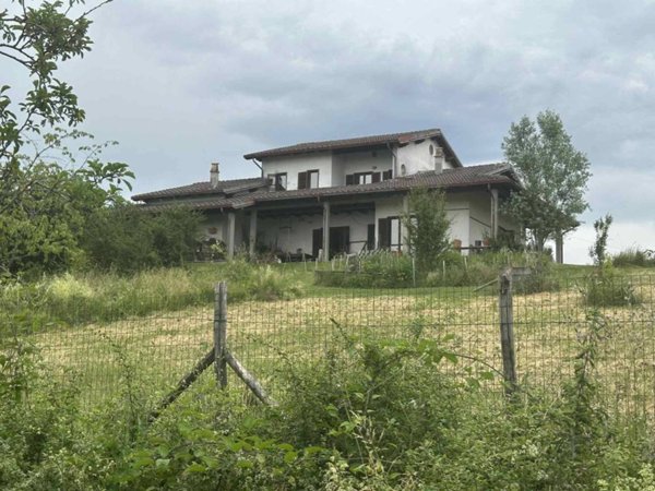 casa indipendente in vendita a Colli Verdi