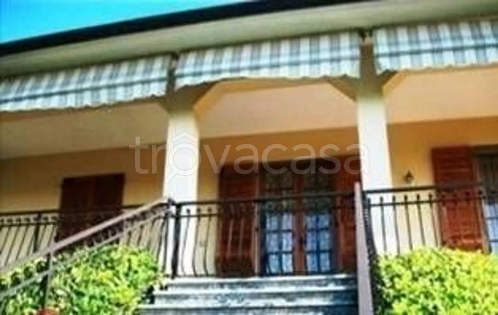 casa indipendente in vendita a Colli Verdi