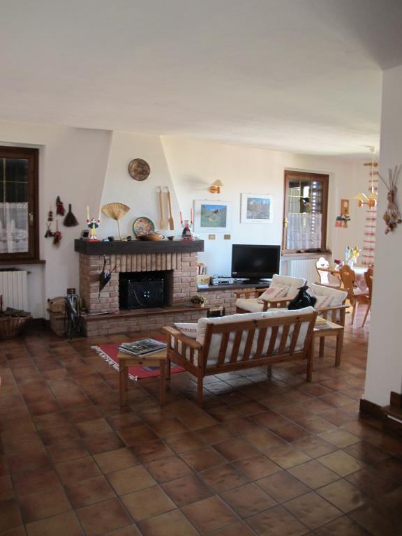 casa indipendente in vendita a Colli Verdi