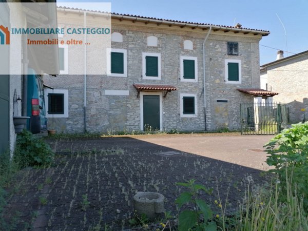 casa indipendente in vendita a Colli Verdi in zona Ruino