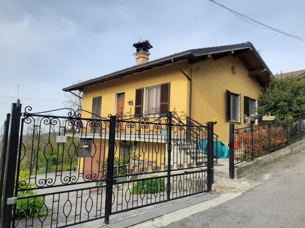 casa indipendente in vendita a Colli Verdi in zona Pometo