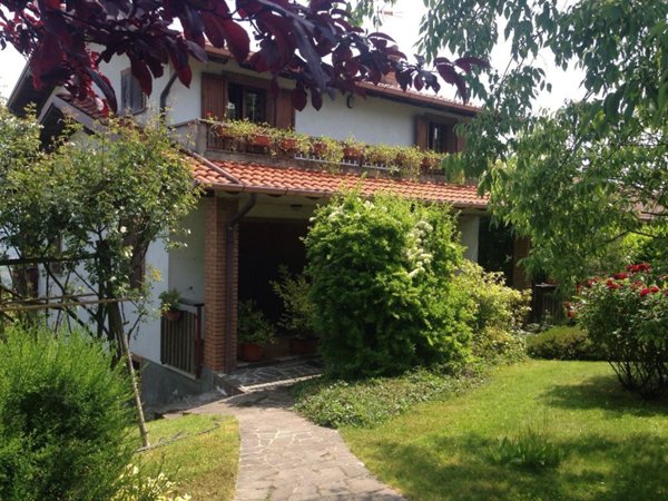 casa indipendente in vendita a Colli Verdi in zona Ruino