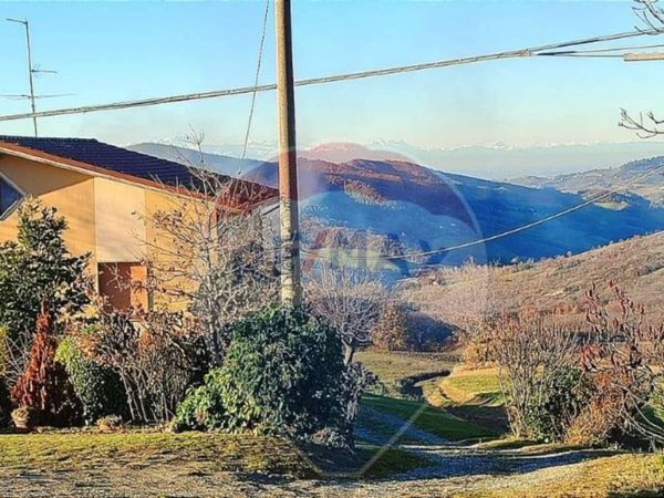 casa indipendente in vendita a Colli Verdi in zona Costa Trentini