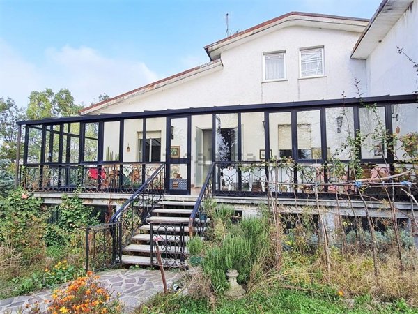 casa indipendente in vendita a Colli Verdi