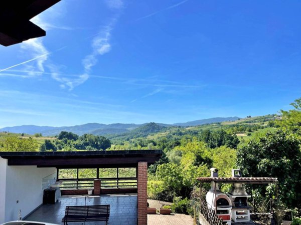 casa indipendente in vendita a Colli Verdi