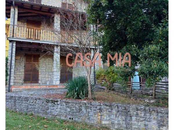 casa indipendente in vendita a Colli Verdi