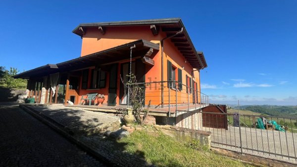 casa indipendente in vendita a Colli Verdi