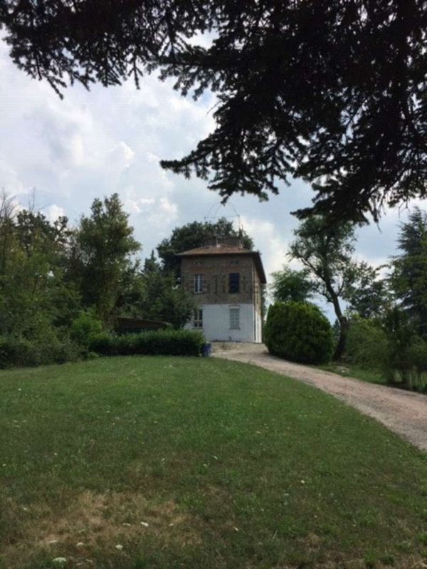 casa indipendente in vendita a Colli Verdi in zona Ruino