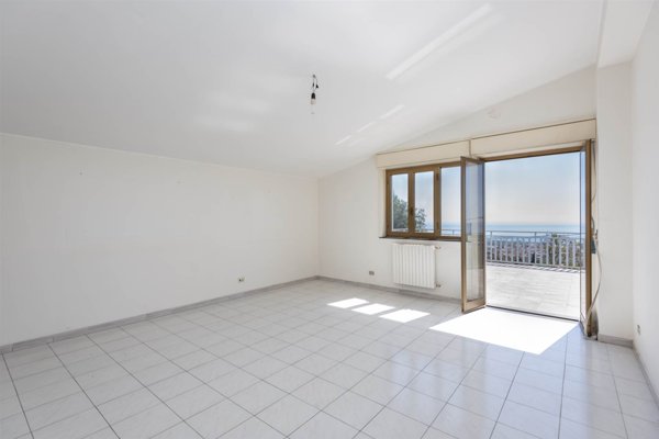 appartamento in vendita a Colli Verdi in zona Valverde