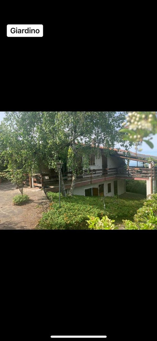 casa indipendente in vendita a Colli Verdi